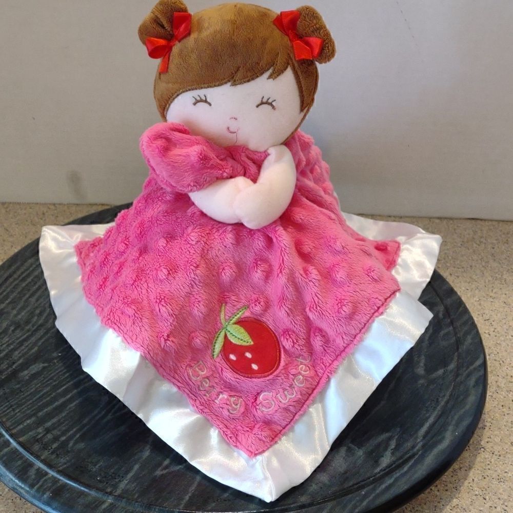 👍 Lovey Satin Terry Rattle Sweet Berry K1
